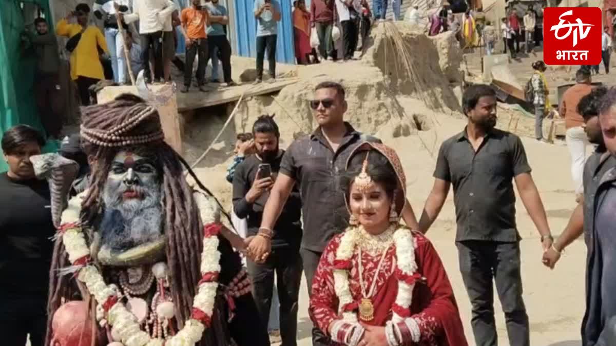 काशी में खेली गई मसान की होली