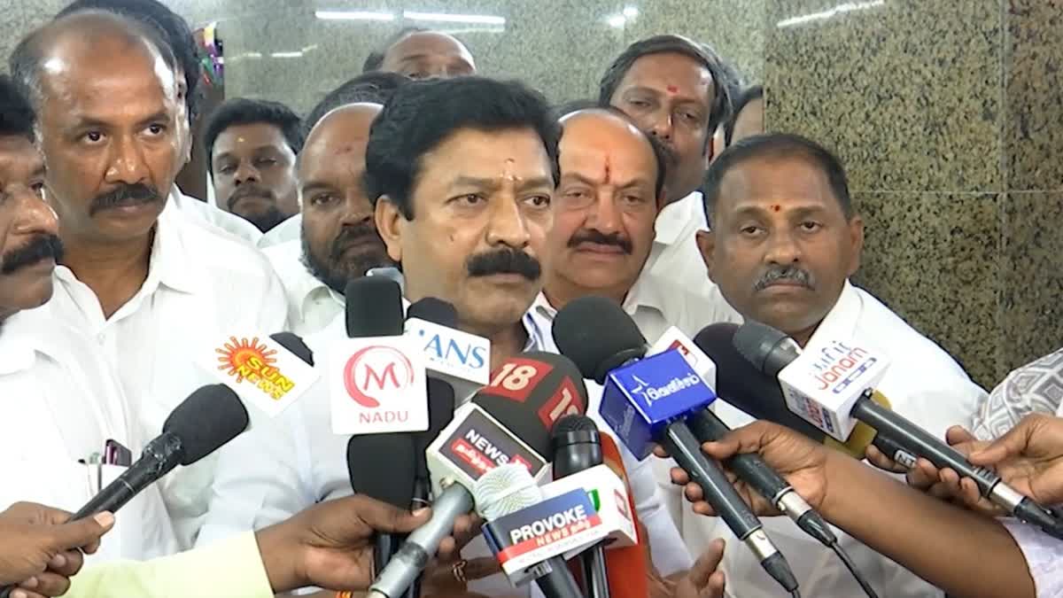 சி.வி.சண்முகம்