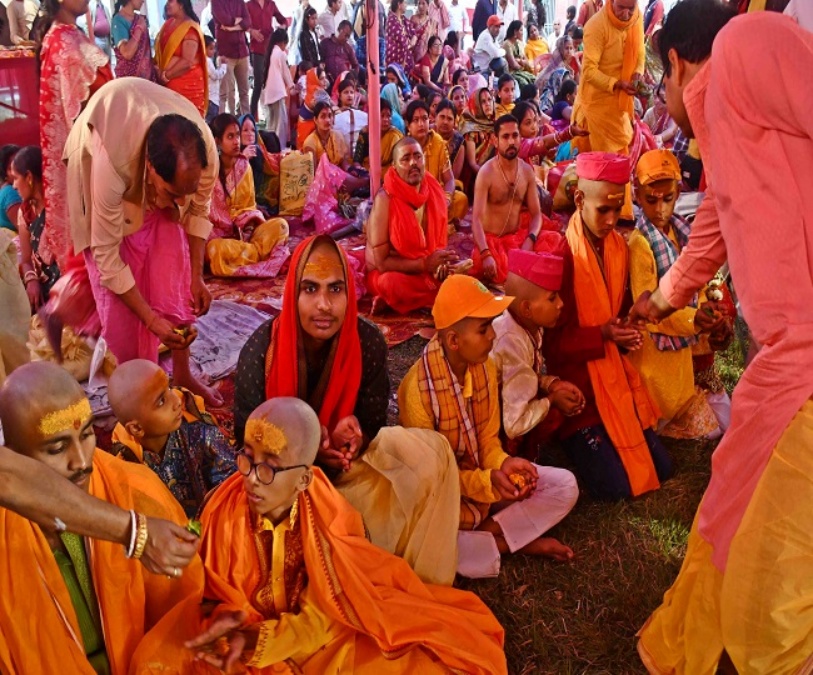 255 Baruas wore sacred thread