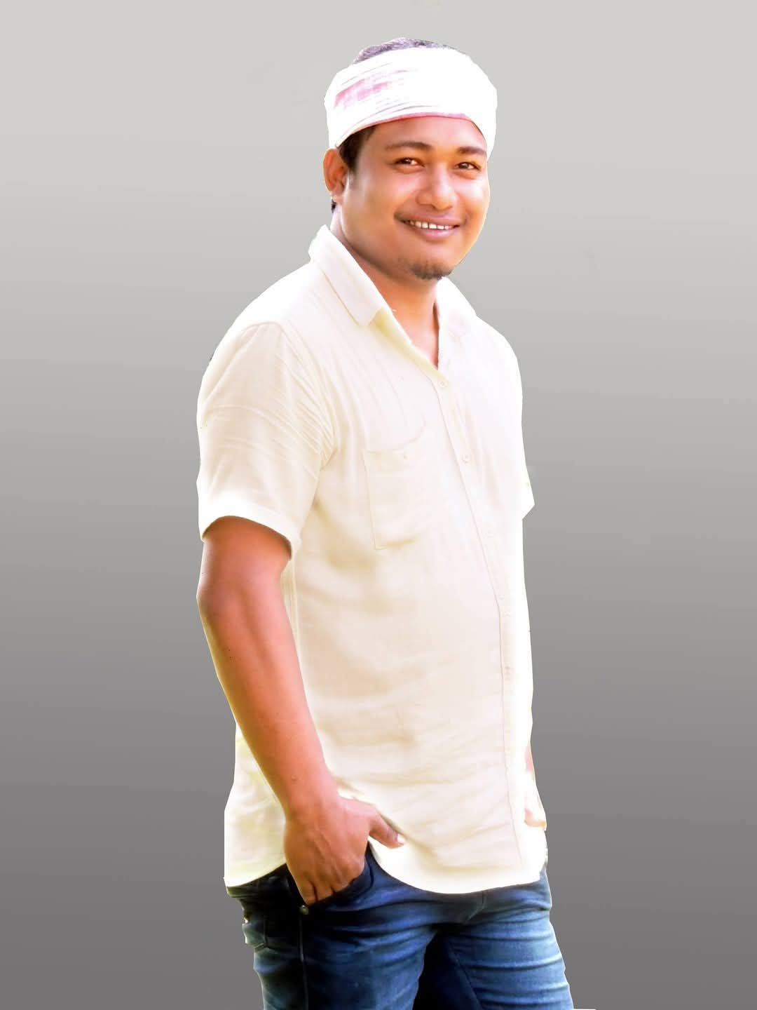 rajib sadiyaCABINET DECIDES TO GIVE GOVERNMENT JOB TO UPASANA BOKOLIYAL GOGOI WIFE OF SINGER RAJIB SADIYA