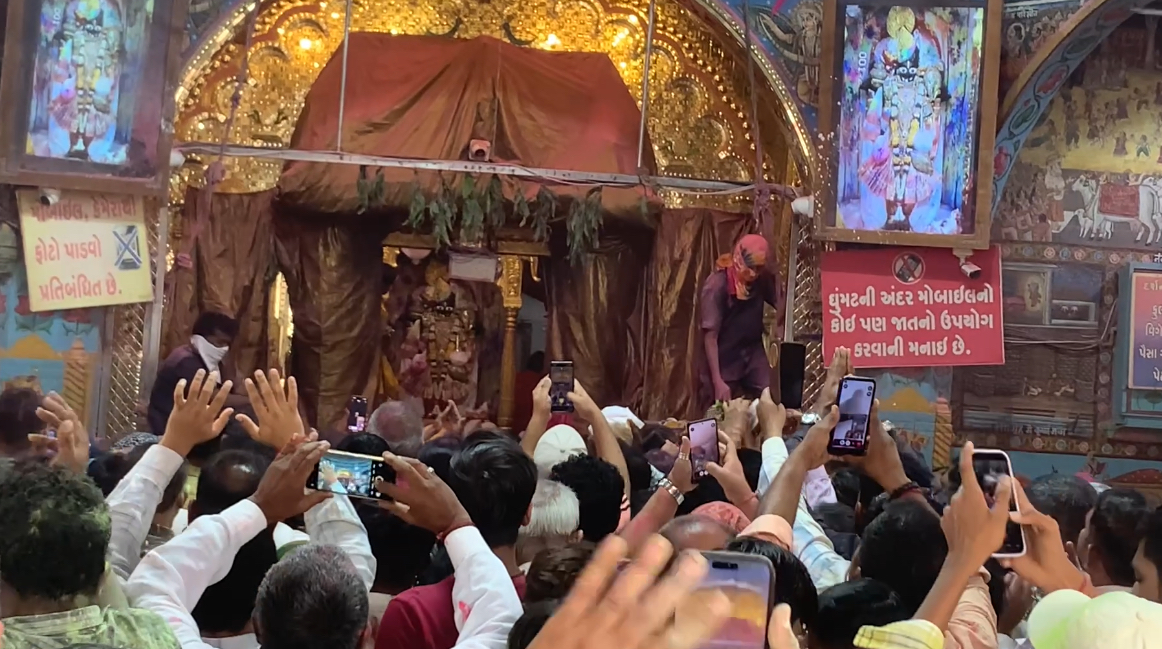 ડાકોરમાં રંગોત્સવનો પ્રારંભ