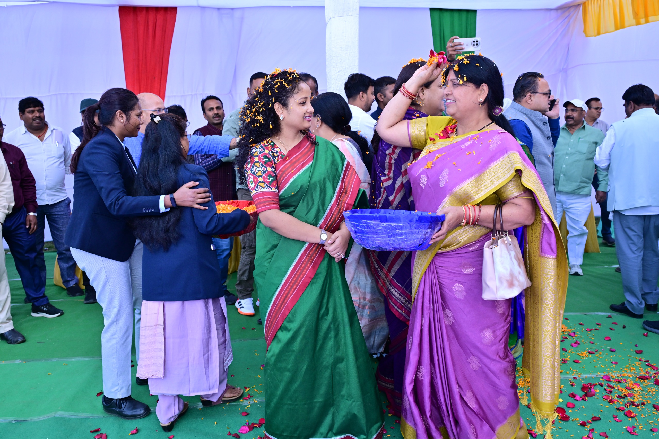 CM Hemant Soren celebrated Holi