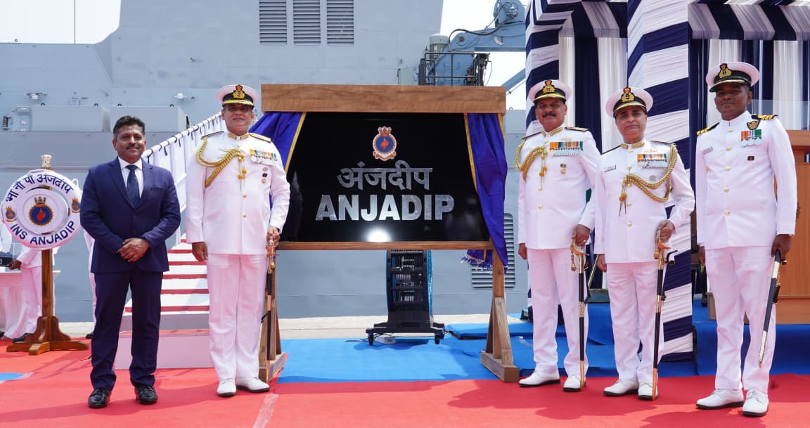 ഇന്ത്യൻ നാവികസേന പുതിയ കപ്പൽ ഐഎൻഎസ് അഞ്ചദ്വീപ് യുദ്ധ കപ്പൽ അഡ്മിറൽ ദിനേഷ് കെ ത്രിപാഠി ആൻ്റി സബ്മറൈൻ യുദ്ധ കപ്പൽ