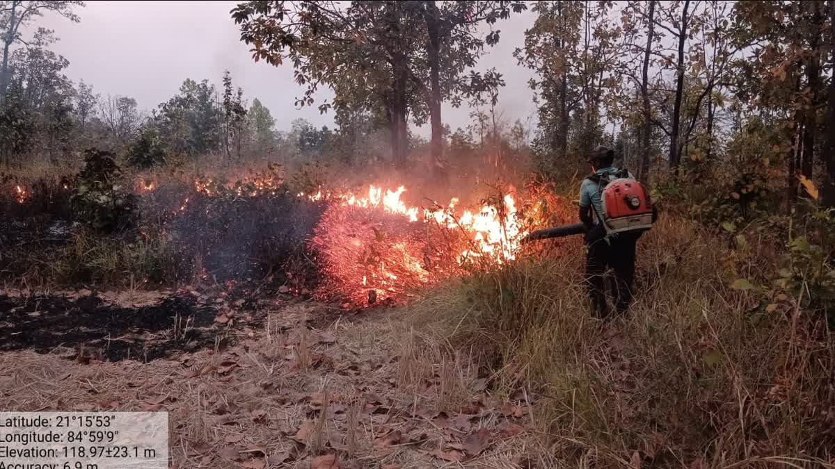 Motorcycle Mounted team to control mountain fires