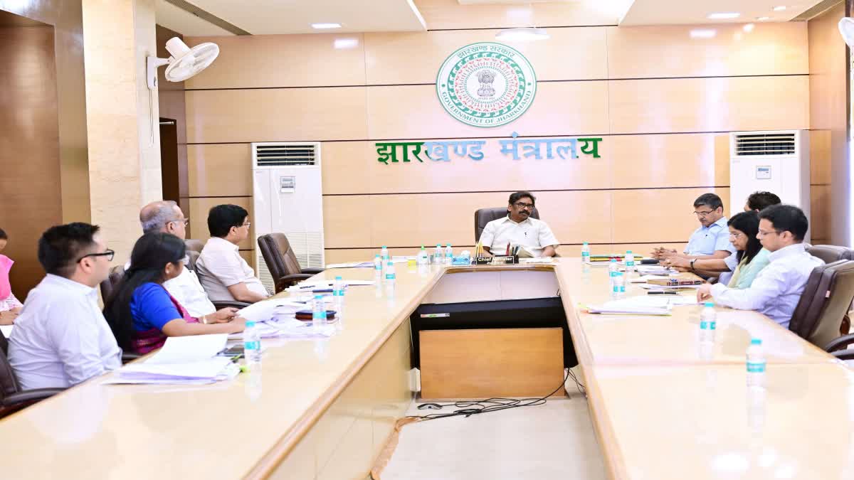 CM Hemant Soren held meeting to review schemes across several departments In Ranchi