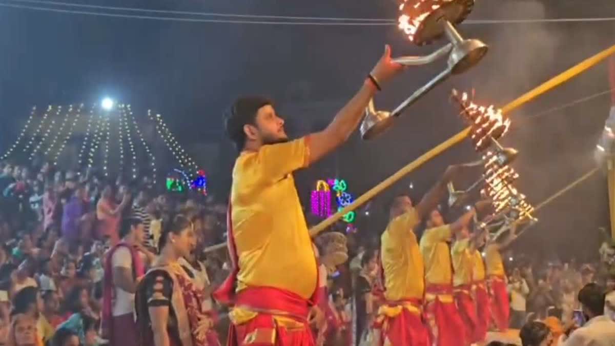 ganga-aarti-organised-on-occasion-of-ganga-dussehra-in-sahibganj