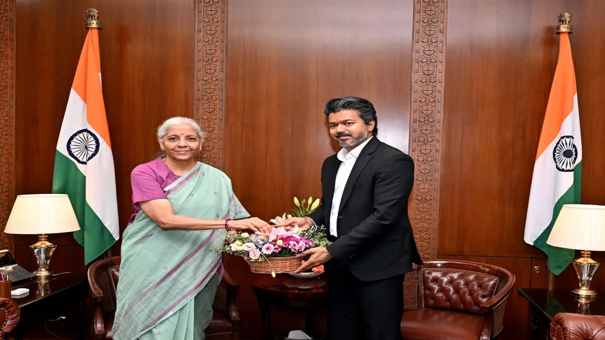 மத்திய நிதியமைச்சர் நிர்மலா சீதாராமனுடன் முதல்வர் விஜய் சந்திப்பு