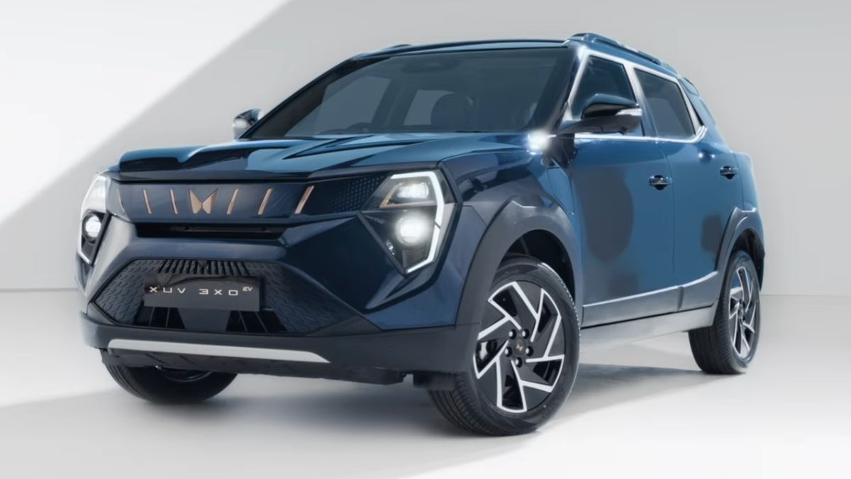 BEST EVS FOR OFFICE UNDER 15 LAKHS  MG WINDSOR EV PRICE  TATA NEXON EV PRICE  TATA PUNCH EV PRICE