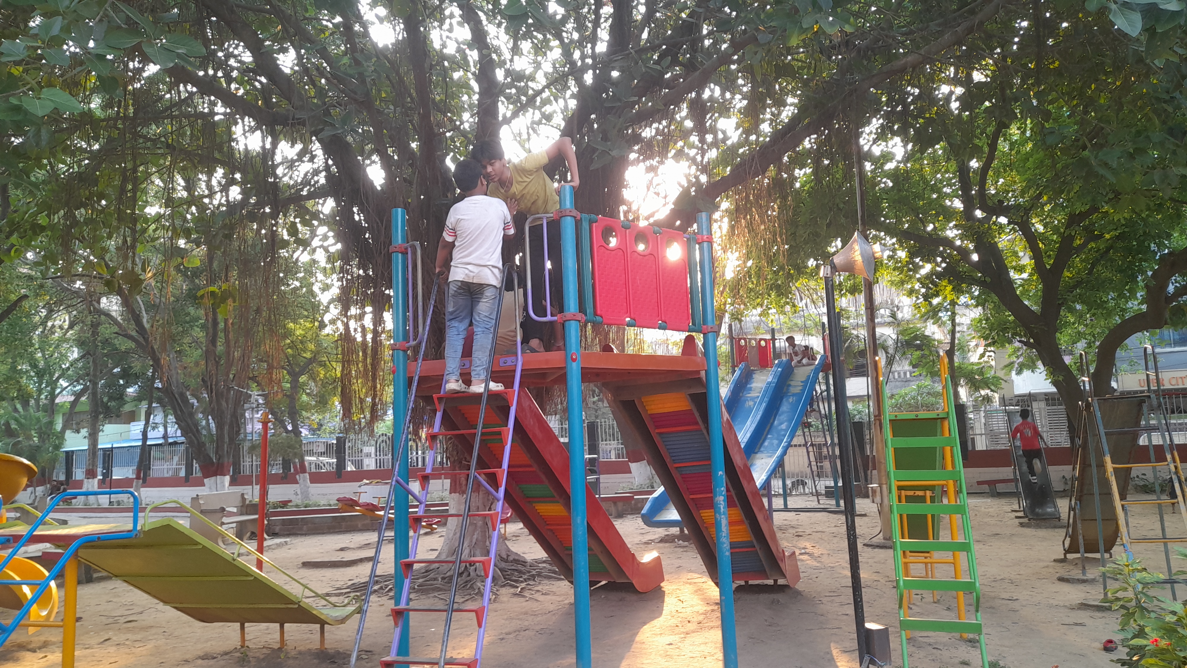 SAVE PARKS SAVE LIVES