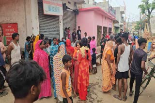 Three Family Members Die Of Toxic Gas While Retrieving Fermented Mahua From Septic Tank In Jharkhand