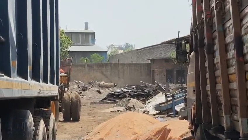 600 जवान 400 कैमरों के बीच बीएसपी से सैकड़ों टन लोहा चोरी..! फिल्मी स्टाइल में पीछा कर पुलिस एक गोदाम तक पहुंची