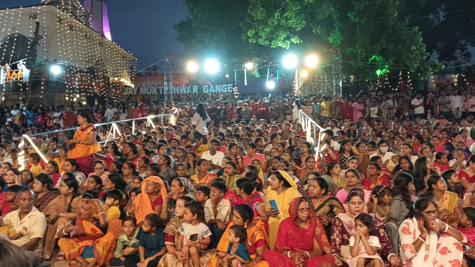 Ganga Aarti organised on occasion of Ganga Dussehra in Sahibganj