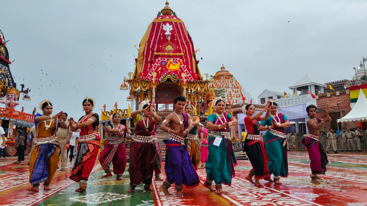 Puri Jagannath Rath Yatra 2025 LIVE: Sibling Deities To Embark On Annual Sojourn To Gundicha Today