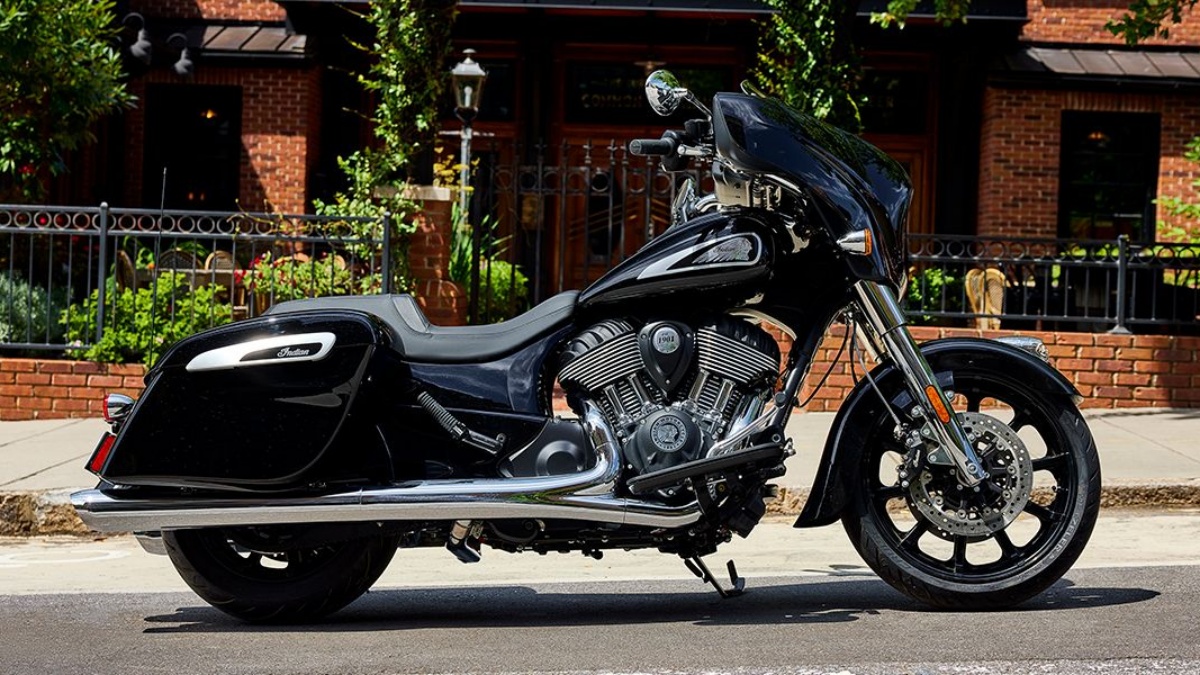indian-motorcycle-reveals-prices-of-2025-model-range-know-what-is-the-starting-price