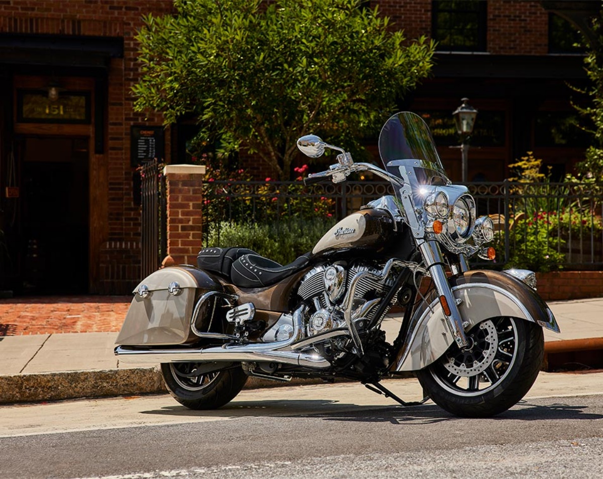 indian-motorcycle-reveals-prices-of-2025-model-range-know-what-is-the-starting-price