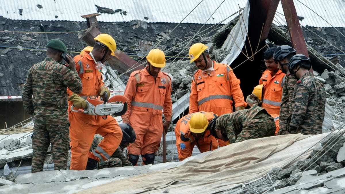 Death toll reaches 16 in Kolkata godown shed collapse in Taratala area