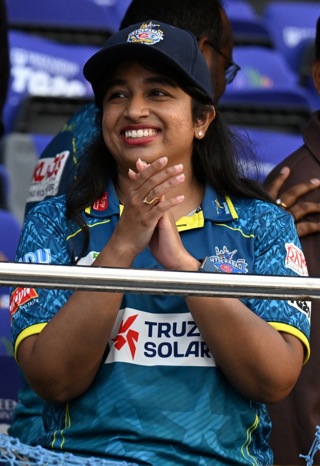 ETV Bharat Director Brihathi cheering for the Hyderabad e-Champions at the Rajiv Gandhi International Stadium on Saturday