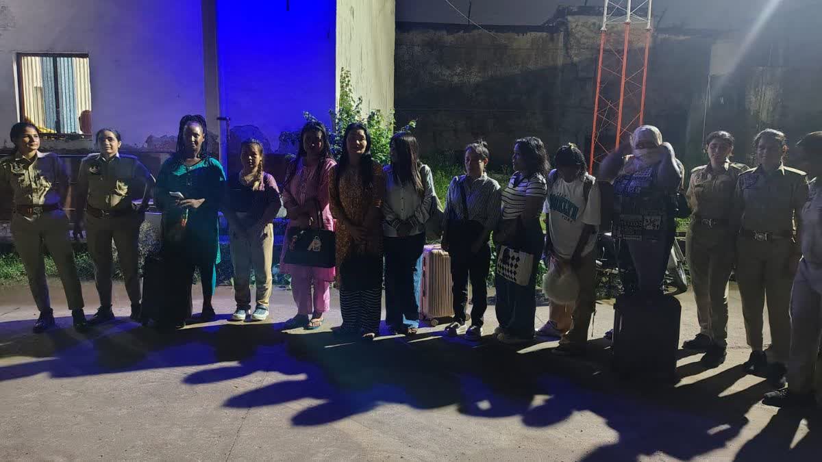 जयपुर में 9 विदेशी नागरिक डिपोर्ट, वीजा खत्म होने के बाद रह रहे थे अवैध रूप से