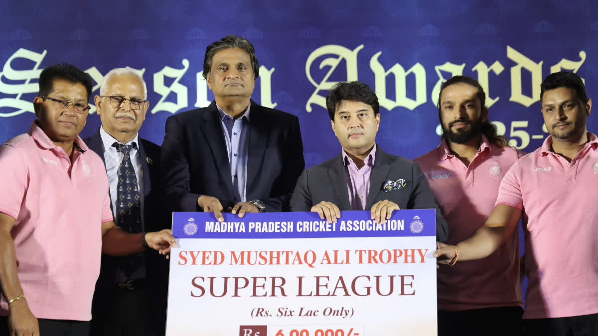 Javagal srinath in MPCA Awards 2026