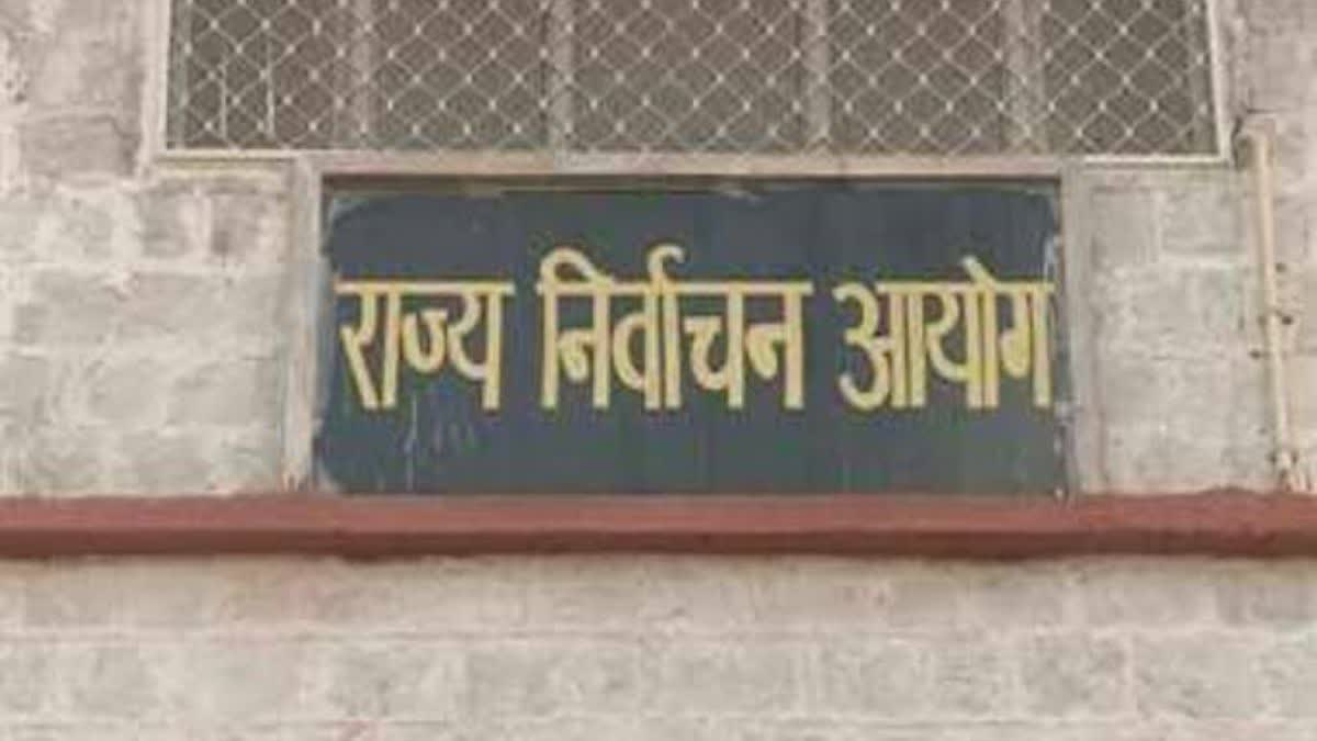 मतदान प्रशिक्षण कार्यक्रम के दौरान जयपुर कलेक्टर संदेश नायक