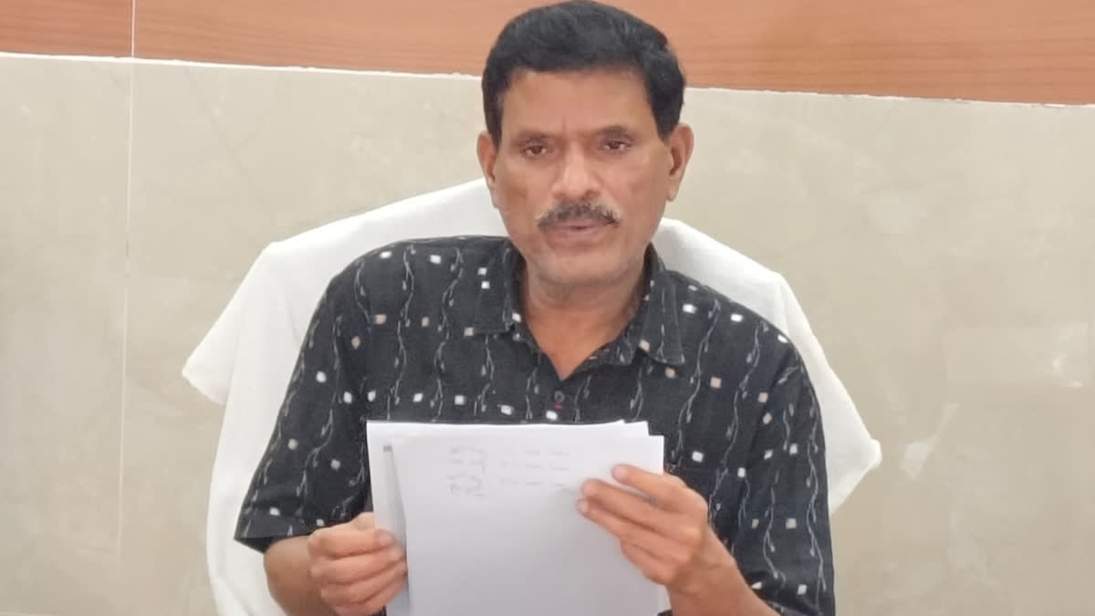 ମହାନଦୀରେ ବଢୁଛି ବନ୍ୟାଜଳ; ମୁଣ୍ଡଳିରେ ୬ ଲକ୍ଷ କ୍ୟୁସେକ୍ ପାର, ତଳିଆ ଅଞ୍ଚଳରେ ଜଳବନ୍ଦୀ ଆଶଙ୍କା d