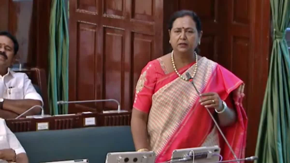 பேரவையில் பிரேமலதா விஜயகாந்த்