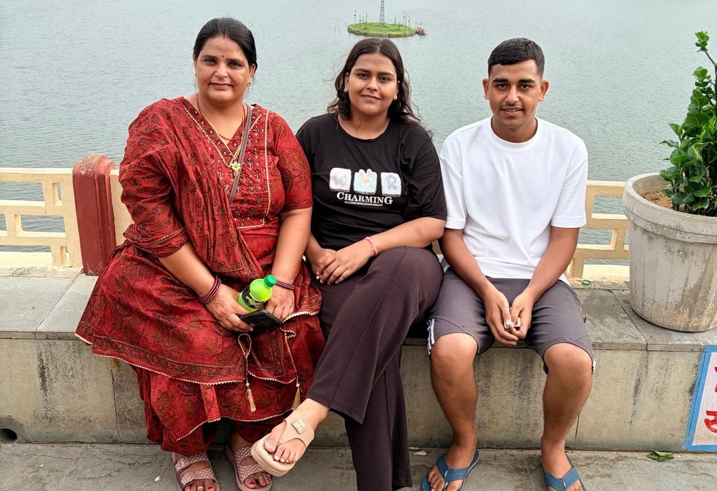 Alwar Girl’s Unfinished AIIMS Dream Becomes Brother’s Raksha Bandhan Gift For Her