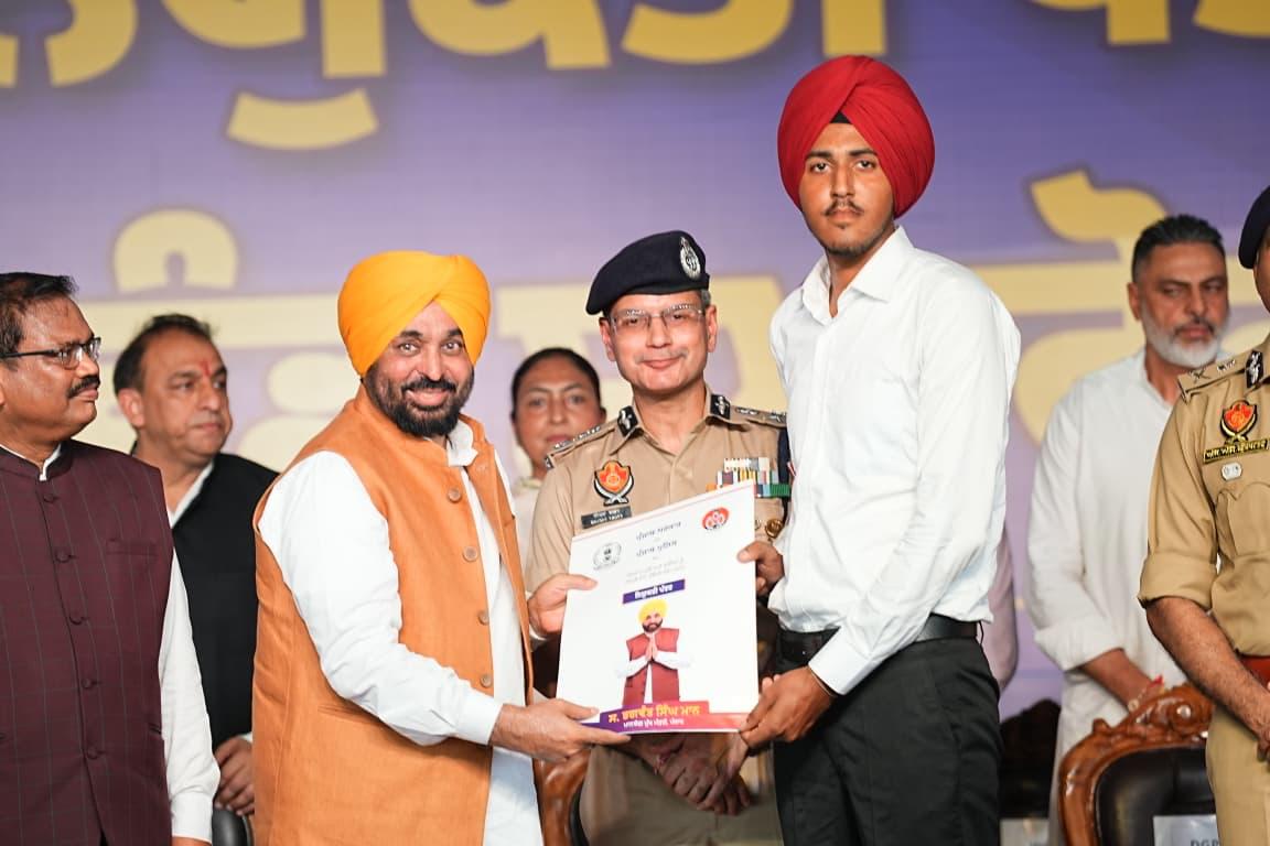 1746 YOUTH RECRUITED PUNJAB POLICE