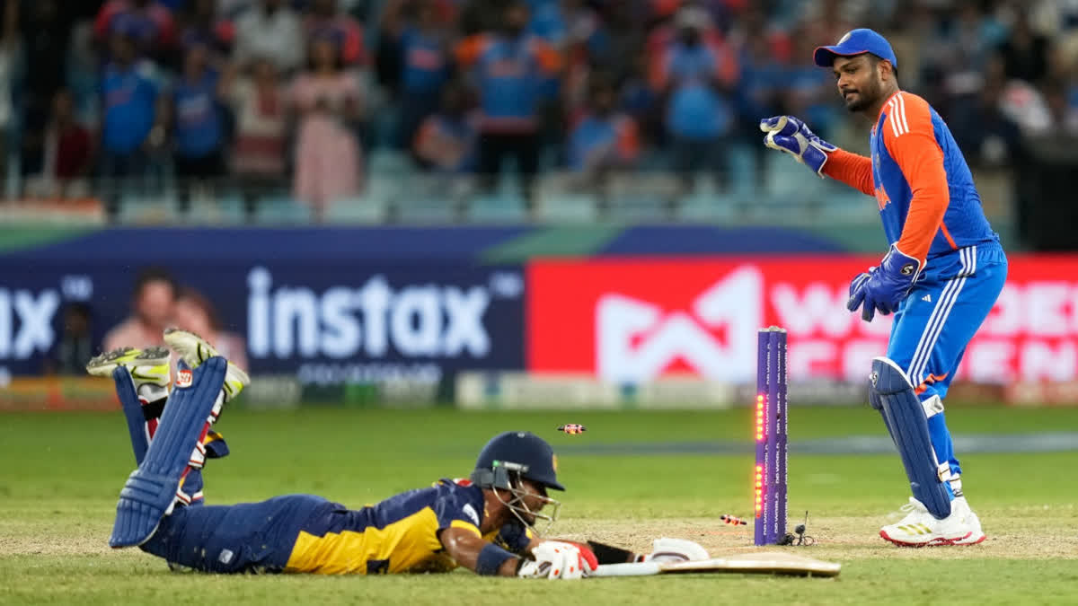 asia cup 2025 super over why dasun shanka given not out despite run out against india Urdu News