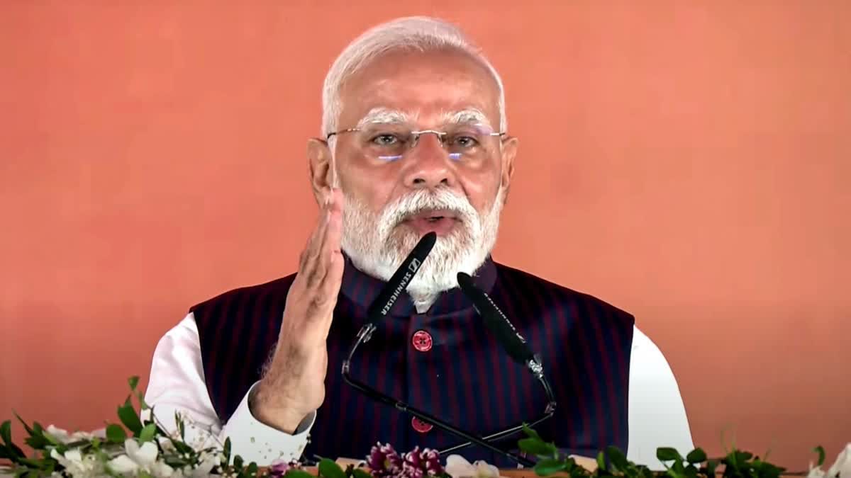pm-modi-inaugurates-bsnl-swadeshi-4g-network-from-odisha