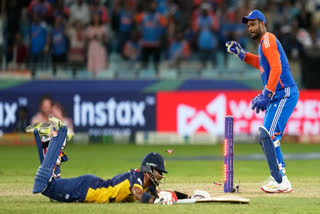 asia cup 2025 super over why dasun shanka given not out despite run out against india Urdu News