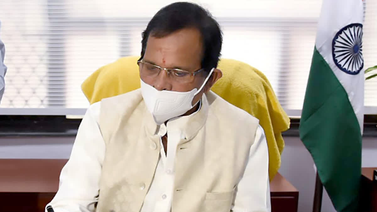 India's Installed Generation Capacity To Touch 777 GW To Meet Peak Demand Of 335 GW By 2030 File photo of Minister of State for New & Renewable Energy Shripad Yesso Naik
