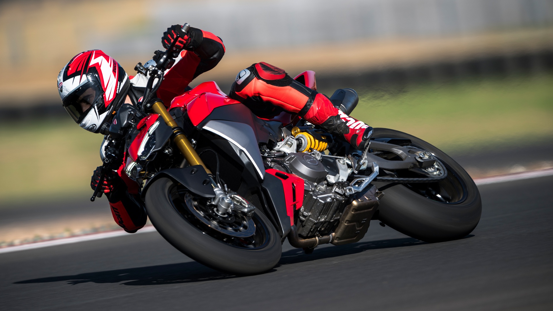 2025-ducati-streetfighter-v2-launched-in-india-price-design-features-engine-and-more