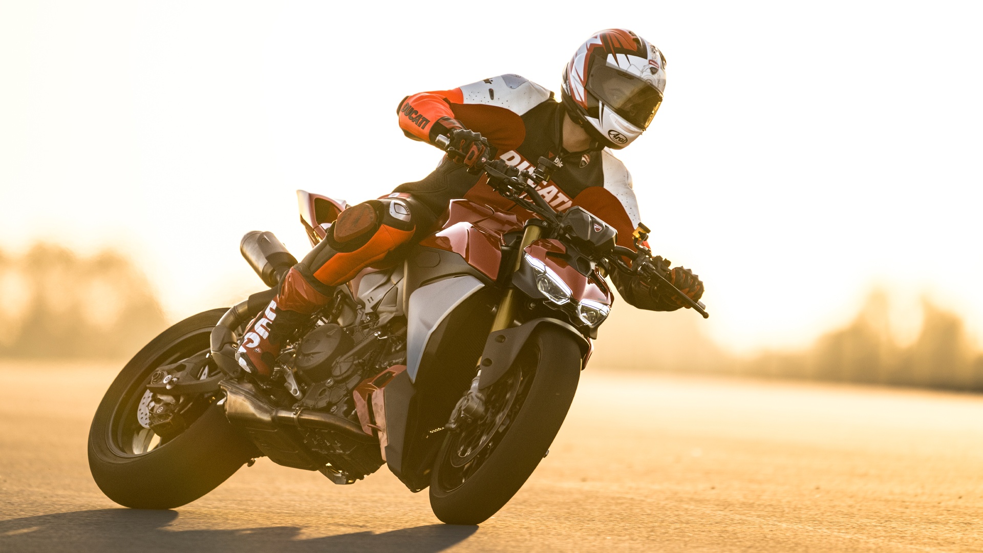 2025-ducati-streetfighter-v2-launched-in-india-price-design-features-engine-and-more