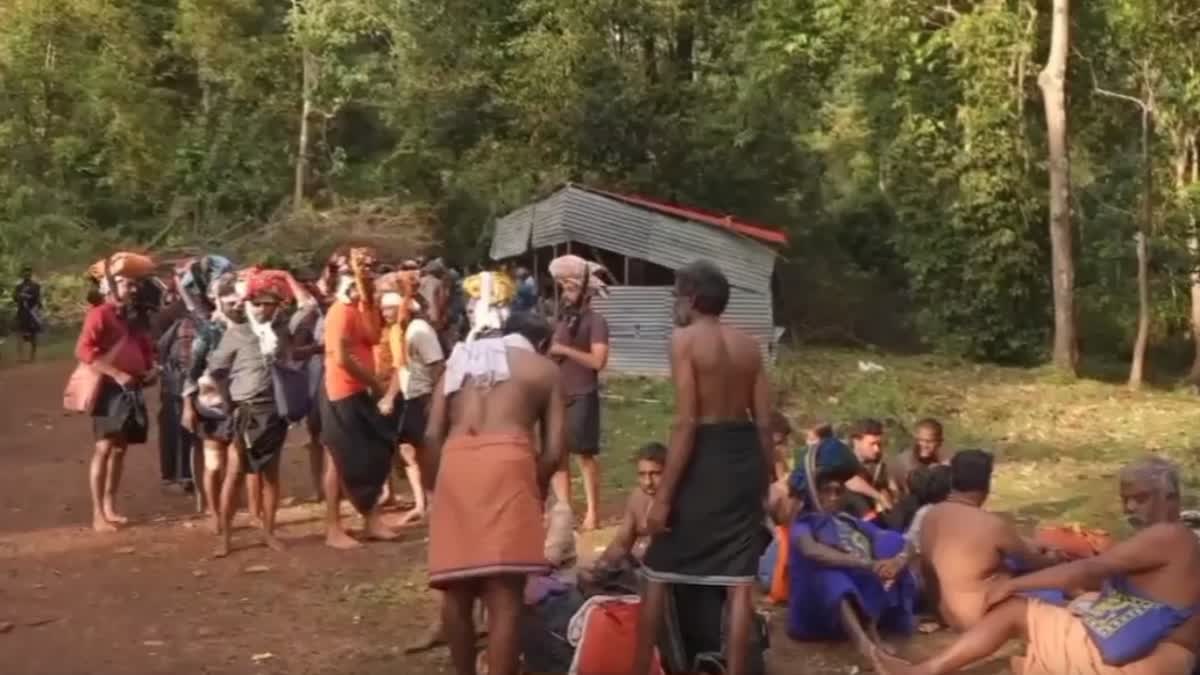 சபரிமலைக்கு சென்ற தமிழக பக்தர்கள் 2 பேர் மாரடைப்பால் உயிரிழப்பு