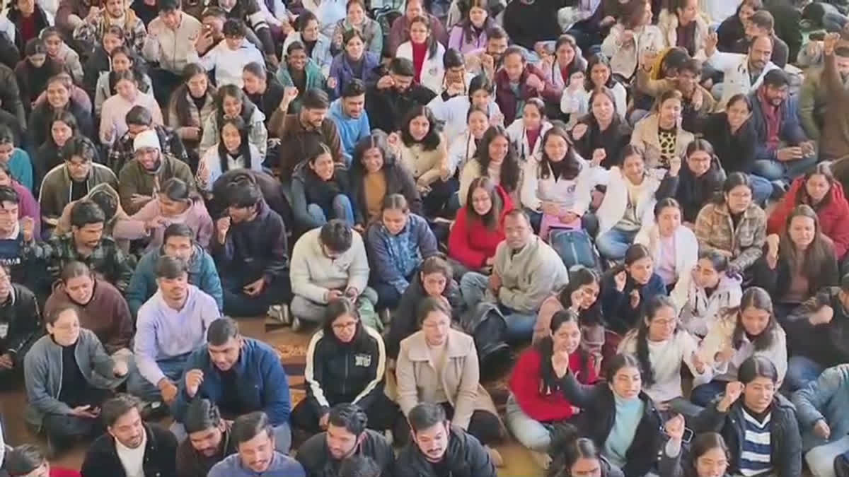 IGMC में डॉक्टरों की हड़ताल दूसरे दिन भी जारी