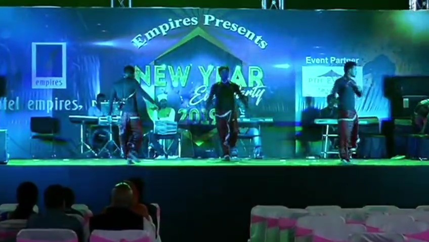 ଜିରୋନାଇଟ ଓ ନୂଆବର୍ଷ ଅବସରରେ ଭକ୍ତ ପର୍ଯ୍ୟଟକଙ୍କ ସୁରକ୍ଷା ନିମନ୍ତେ ବଡଦାଣ୍ଡ ଅଗ୍ନିଶମ କେନ୍ଦ୍ରରେ ସମୀକ୍ଷା କଲେ ପୁରୀ ଏସପି