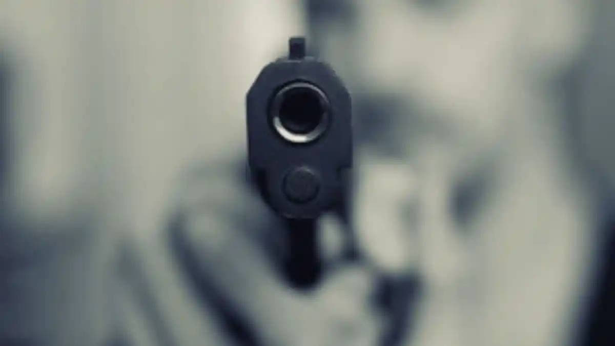 Gunmen kill nine Pakistanis in south eastern Iran: Report Nine Pakistanis were killed in the southeastern border area of Iran.