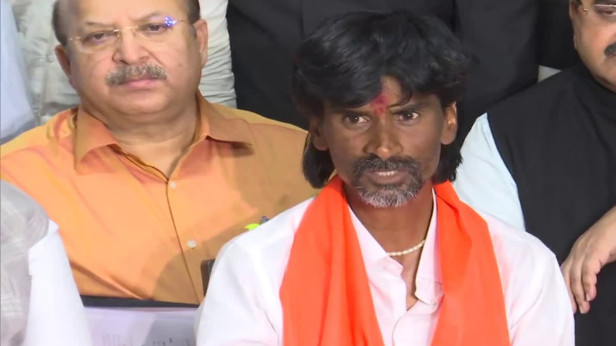 Agitation will continue till Maratha members receive benefits under new notification: Jarange Maratha quota activist Manoj Jarange (Photo: ANI)