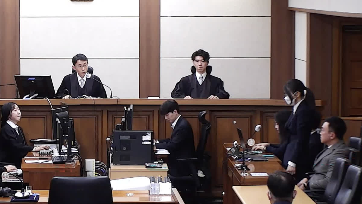 South Korea former first lady in prison for corruption charges