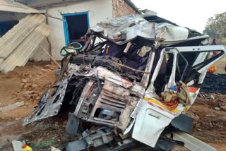 Latehar road accident