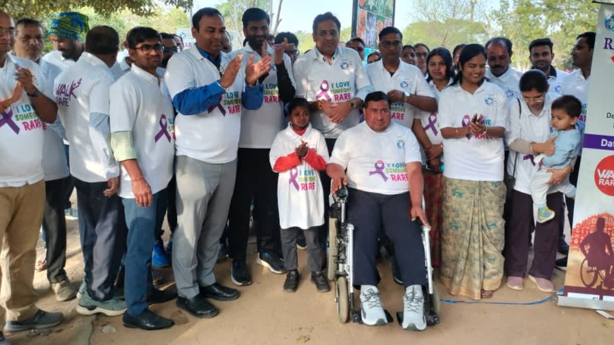 Patients with rare diseases with doctors and others