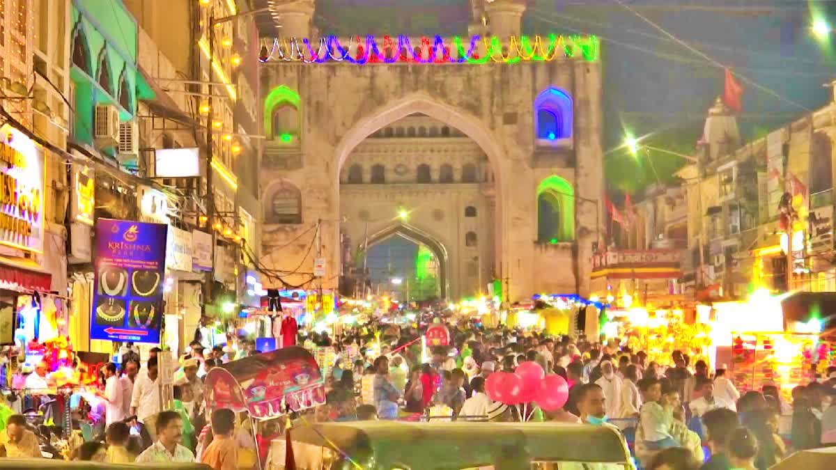 Charminar Night Bazaar During Ramadan Festival