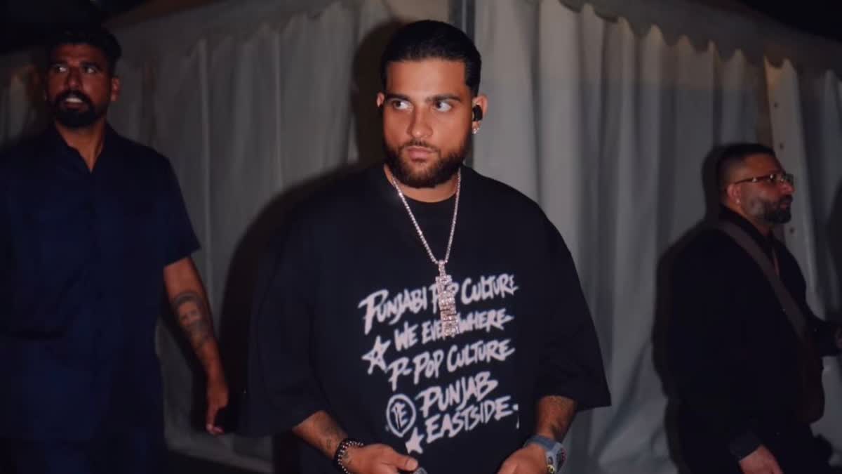 ਪੰਜਾਬੀ ਗਾਇਕ ਕਰਨ ਔਜਲਾ