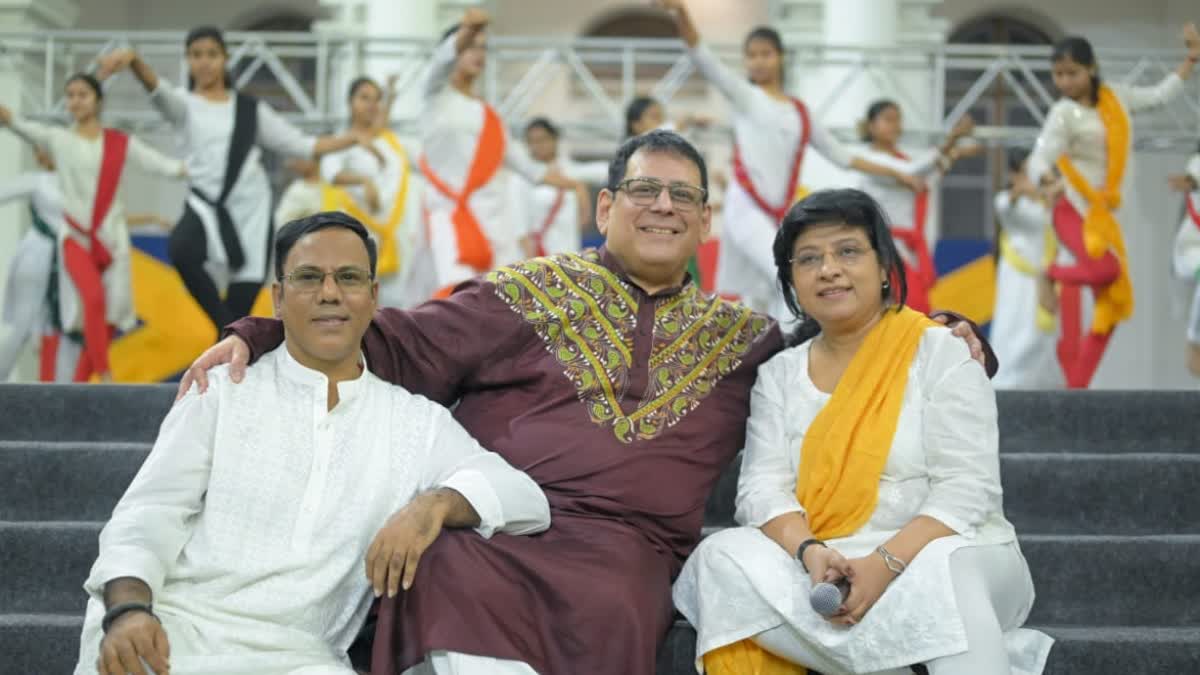 dona-ganguly-and-her-students-from-diksha-manjari-celebrate-basanta-utasav-2026