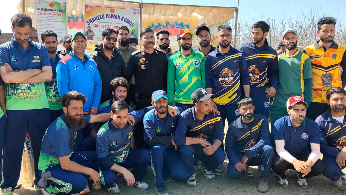 پلوامہ میں 55 راشٹریہ ریفلز کے اشتراک سے شہید پون کمار کے نام پر کرکٹ ٹورنامنٹ کا انعقاد پلوامہ میں 55 راشٹریہ ریفلز کے اشتراک سے شہید پون کمار کے نام پر کرکٹ ٹورنامنٹ کا انعقاد