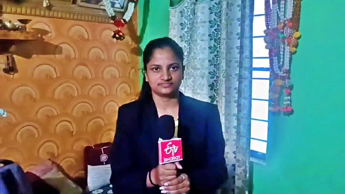 Nomadic Community Lawyer