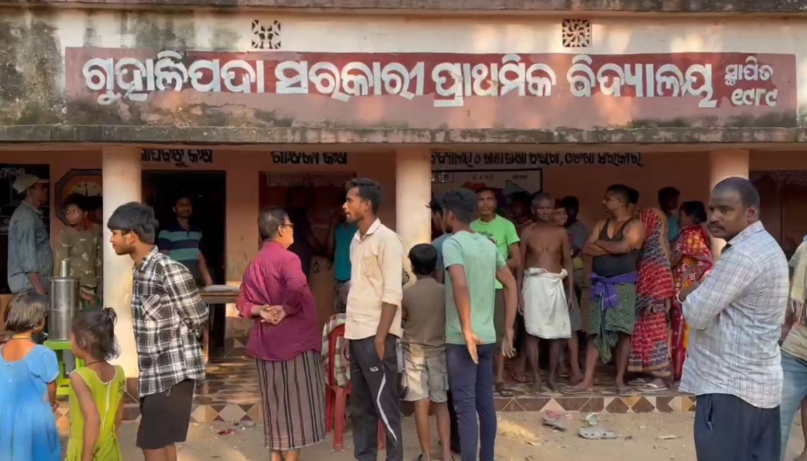 clash erupts between two groups during public hearing over sand quarry auction in Balasore