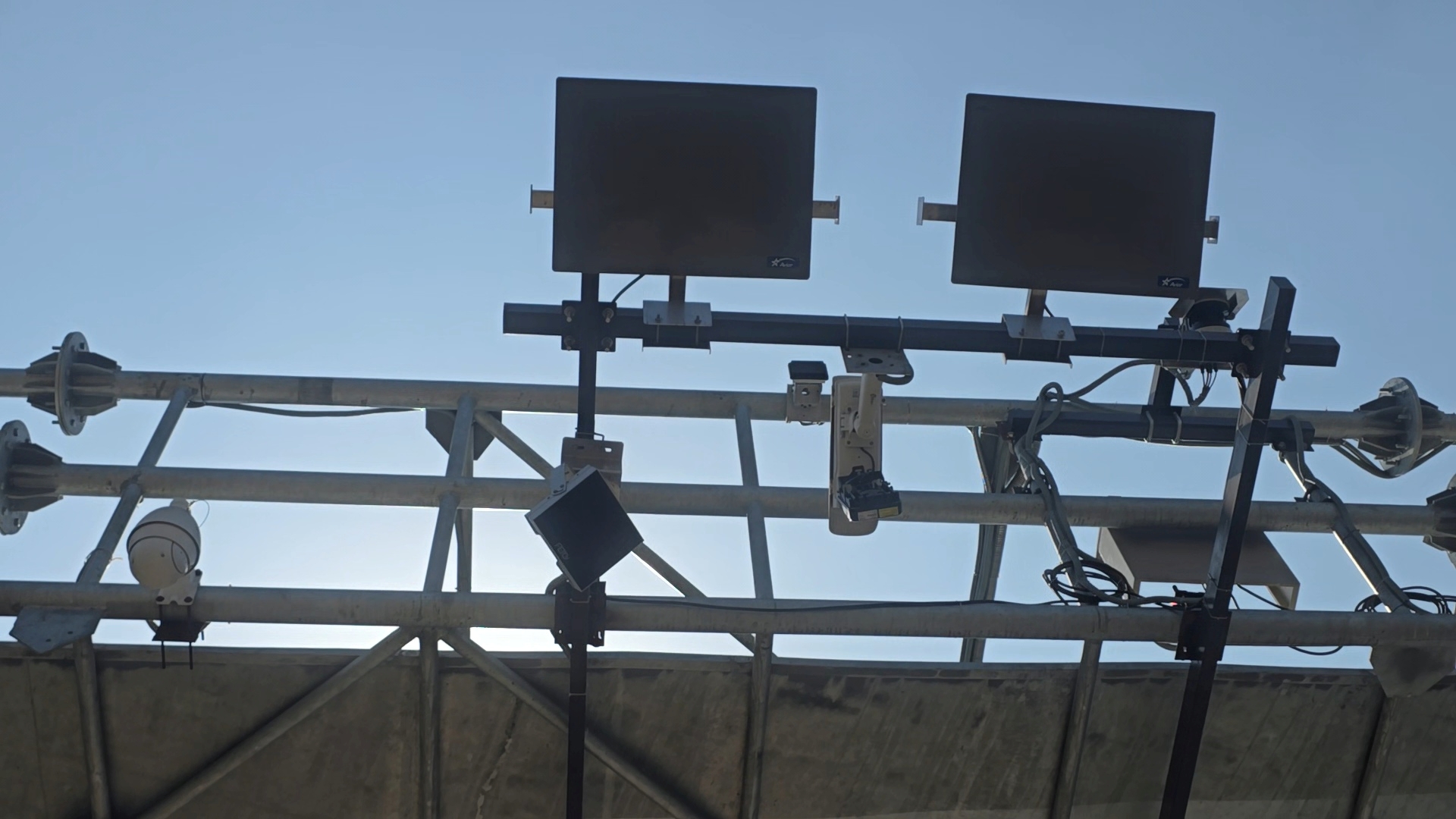 DIGITAL TOLL BOOTH  MULTI LANE FREE FLOW SYSTEM  DIGITAL TOLL BOOTH IN AP  FASTAG