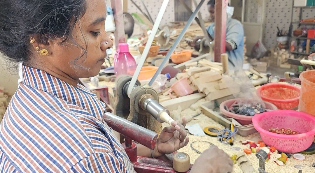 Toy Sellers In Karnataka’s Channapatna Struggle As Bengaluru-Mysuru Expressway Diverts Visitors